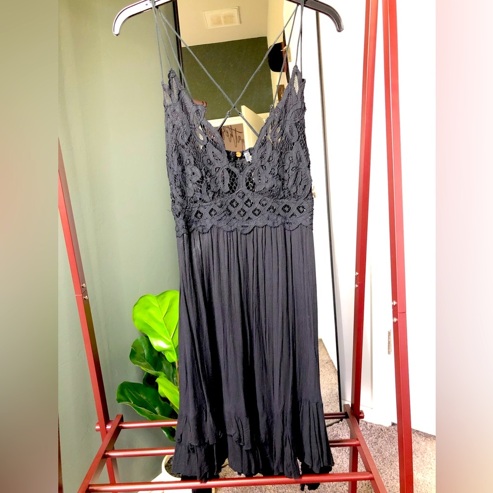 Free People Women’s size M Black Dress